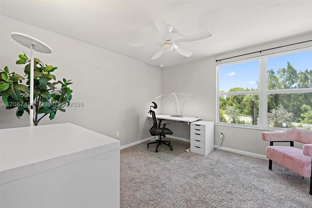 1616 Lindley St, Mangonia Park, FL 33407