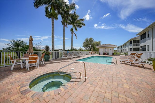 17288 ACAPULCO ROAD 421, Punta Gorda, FL 33955