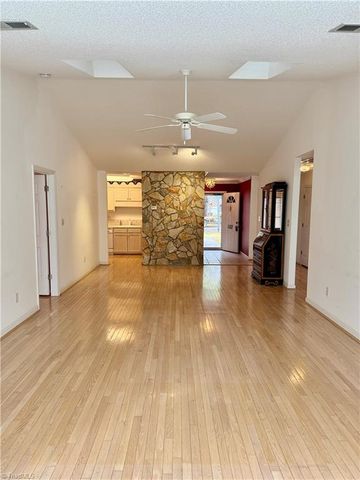 152 Wyndham Court, High Point, NC 27265