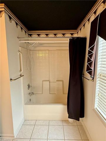 152 Wyndham Court, High Point, NC 27265