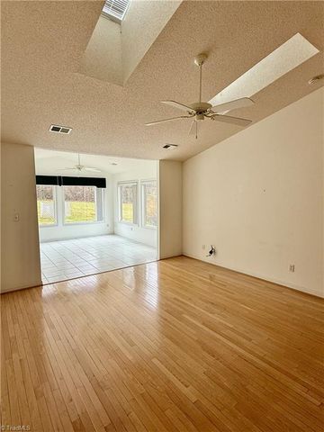 152 Wyndham Court, High Point, NC 27265