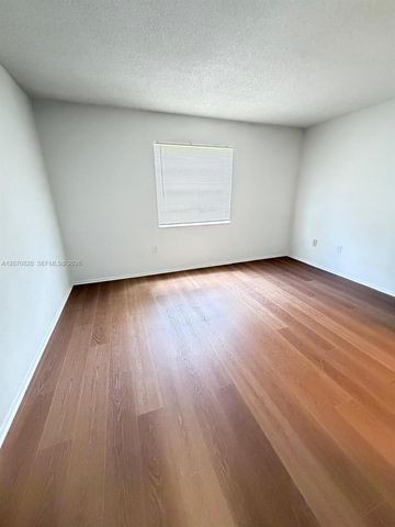 411 Executive Center Drive 109, West Palm Beach, FL 33401