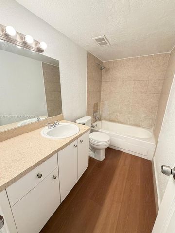 411 Executive Center Drive 109, West Palm Beach, FL 33401