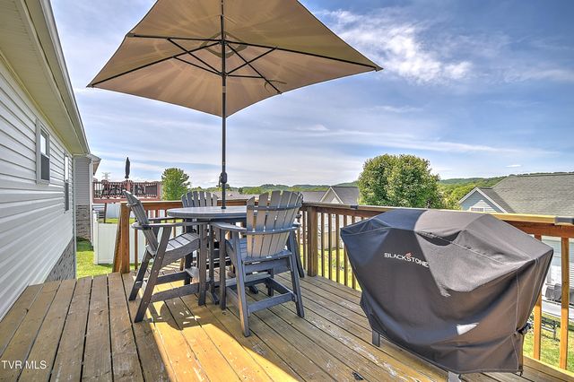 134 May Apple Drive, Bluff City, TN 37618