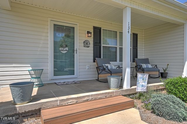 134 May Apple Drive, Bluff City, TN 37618