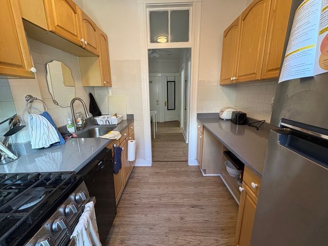 316 Summit Avenue 6, Boston, MA 02135