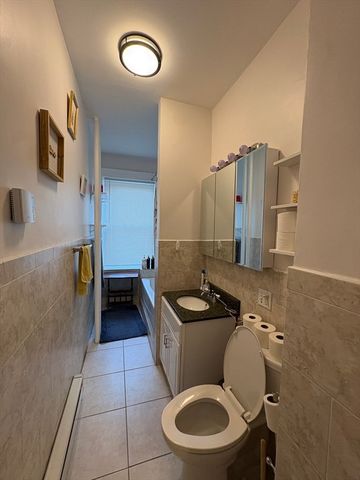 316 Summit Avenue 6, Boston, MA 02135