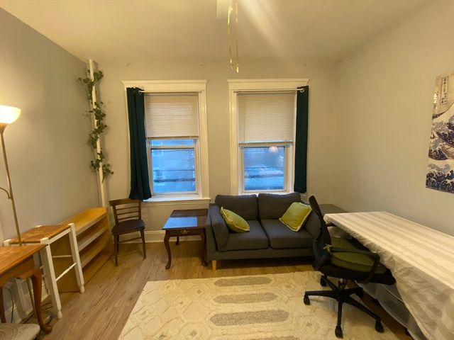 316 Summit Avenue 6, Boston, MA 02135