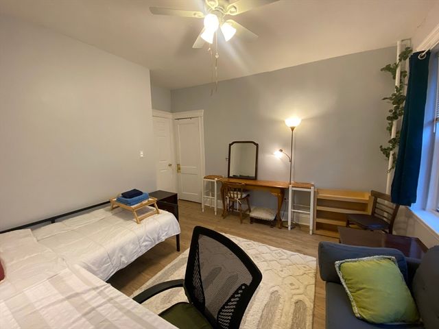 316 Summit Avenue 6, Boston, MA 02135