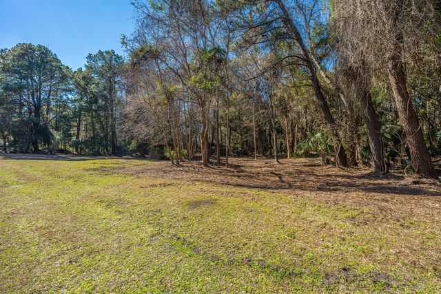 4066 Gnarled Oaks Lane, Johns Island, SC 29455