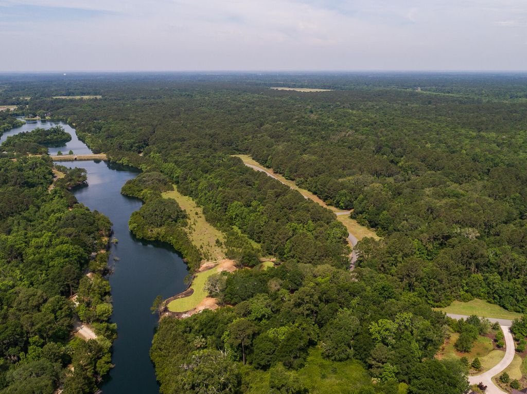 Image 52 of property listing at 4066 Gnarled Oaks Lane, Johns Island, SC 29455