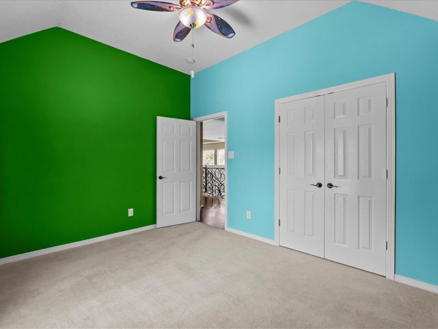 201 Lago Vista Street, Kemah, TX 77565
