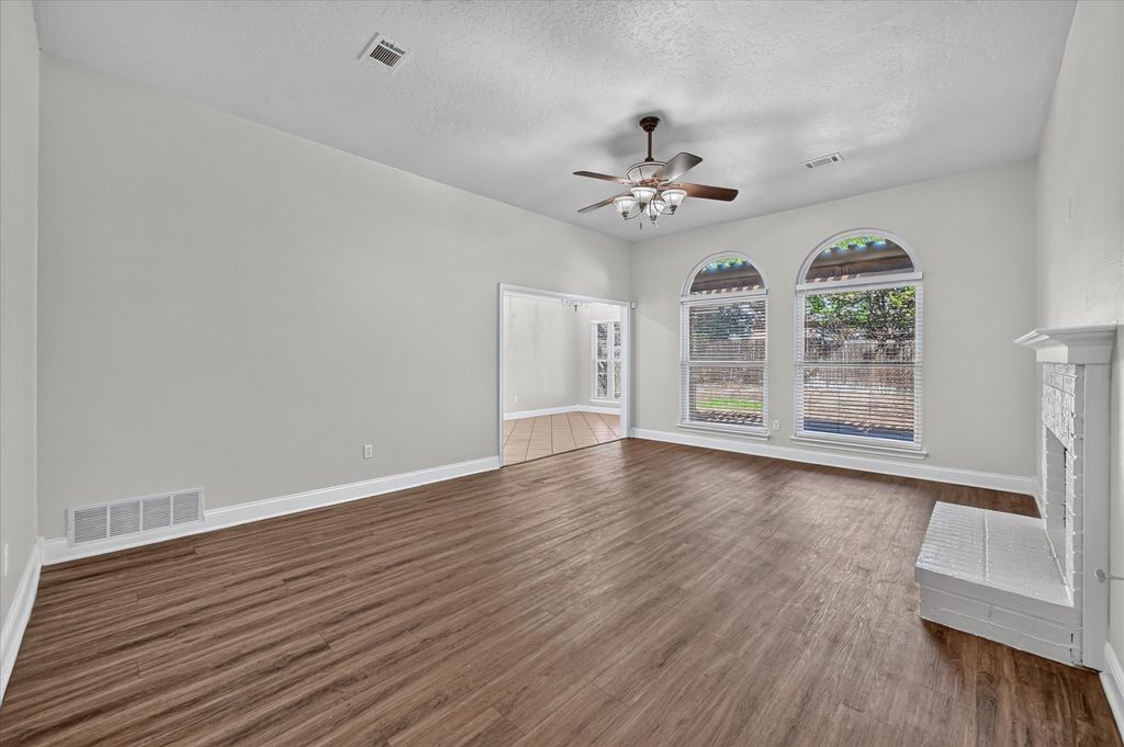 7520 Lake Arrowhead Drive, Fort Worth, TX 76137 — photo 2