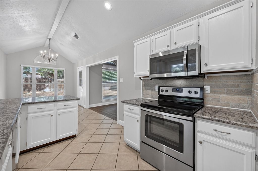 7520 Lake Arrowhead Drive, Fort Worth, TX 76137 — photo 4