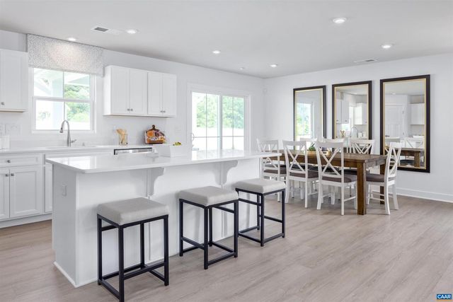 128 GUNNISON DR, Barboursville, VA 22923