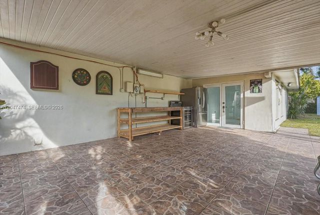 7850 W 16th Avenue, Hialeah, FL 33014