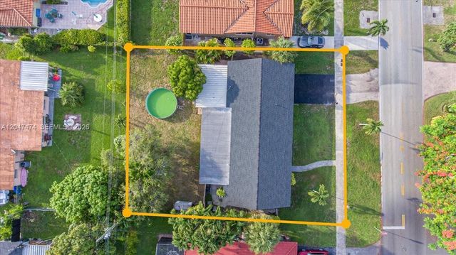 7850 W 16th Avenue, Hialeah, FL 33014