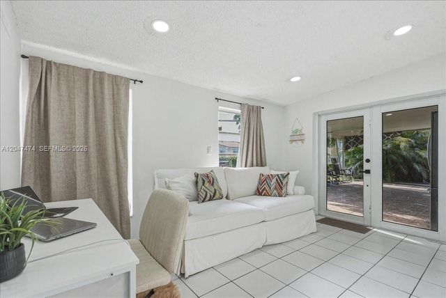 7850 W 16th Avenue, Hialeah, FL 33014