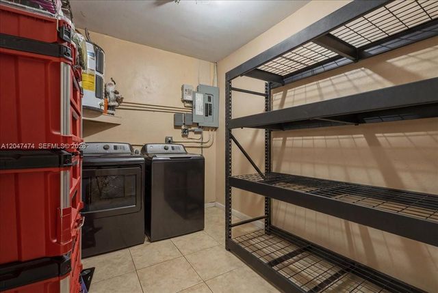 7850 W 16th Avenue, Hialeah, FL 33014