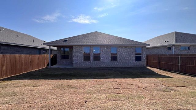 139 STANTON Avenue, Rhome, TX 76078
