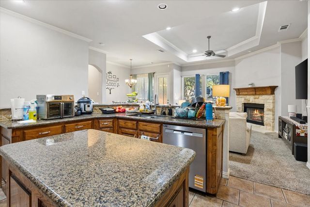 5315 Sun Meadow Drive, Grapevine, TX 76051