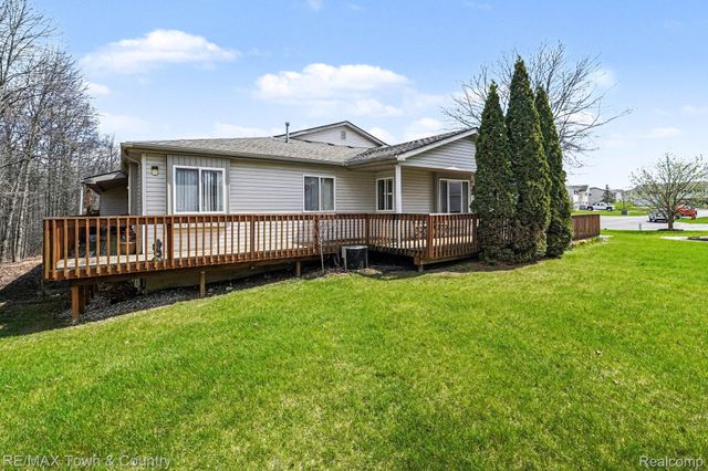 9358 Parkview Circle, Mundy Township, MI 48439