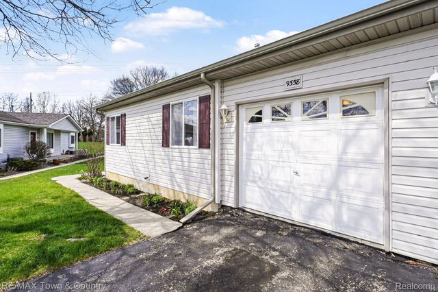 9358 Parkview Circle, Mundy Township, MI 48439