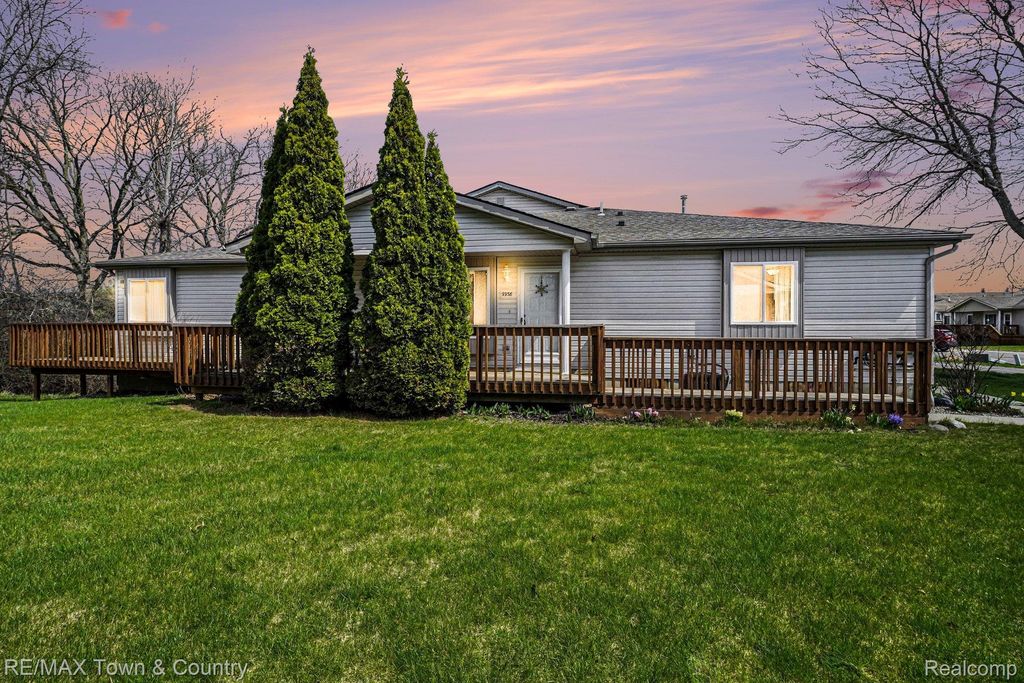 9358 Parkview Circle, Mundy Township, MI 48439