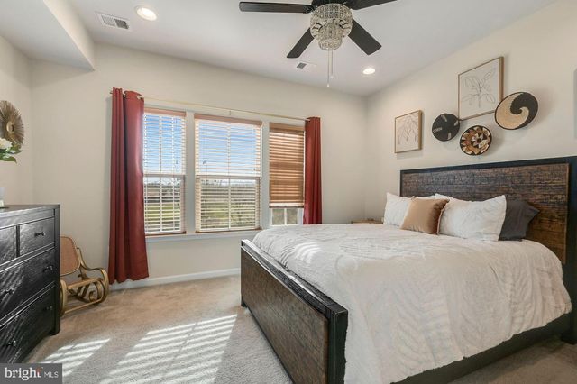 6106 CHRONICLE ST, Hyattsville, MD 20782