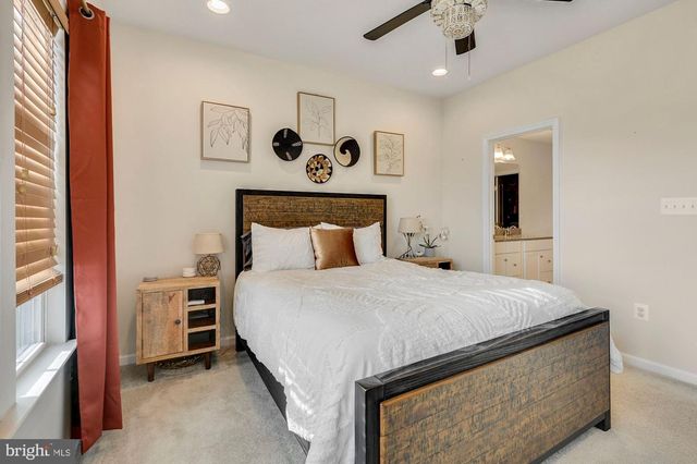 6106 CHRONICLE ST, Hyattsville, MD 20782