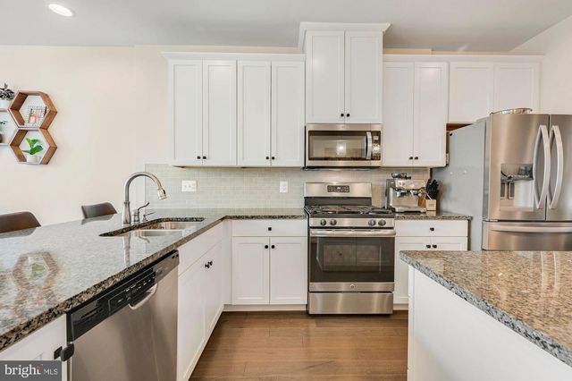 6106 CHRONICLE ST, Hyattsville, MD 20782