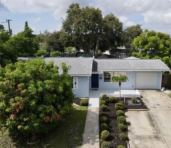 6374 HAMPTON DRIVE N, St Petersburg, FL 33710