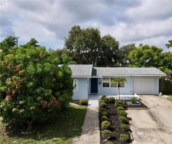 6374 HAMPTON DRIVE N, St Petersburg, FL 33710