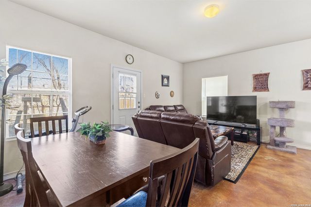 7815 Kingsbury Wood, San Antonio, TX 78240