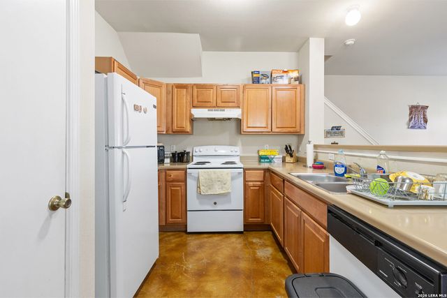 7815 Kingsbury Wood, San Antonio, TX 78240