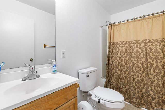 7815 Kingsbury Wood, San Antonio, TX 78240