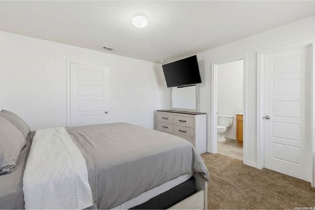 7815 Kingsbury Wood, San Antonio, TX 78240