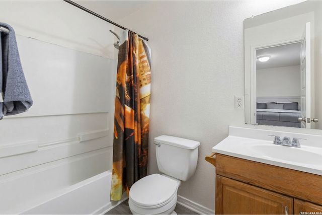 7815 Kingsbury Wood, San Antonio, TX 78240