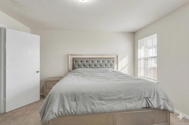 7815 Kingsbury Wood, San Antonio, TX 78240