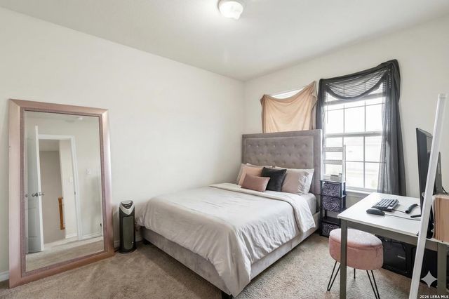 7815 Kingsbury Wood, San Antonio, TX 78240