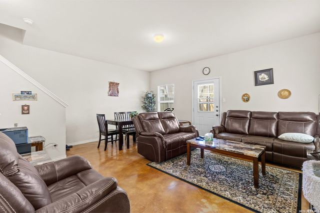 7815 Kingsbury Wood, San Antonio, TX 78240