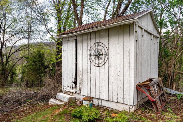 3183 JOLLETT RD, Elkton, VA 22827