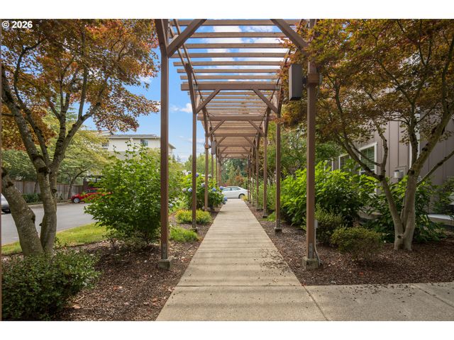 1258 Nw Shattuck Way 308, Gresham, OR 97030