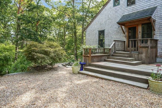 159 Lake Street, Tisbury, MA 02568