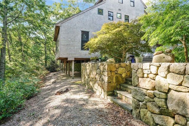 159 Lake Street, Tisbury, MA 02568
