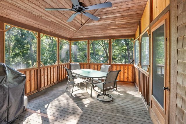 159 Lake Street, Tisbury, MA 02568