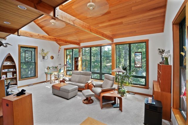 159 Lake Street, Tisbury, MA 02568