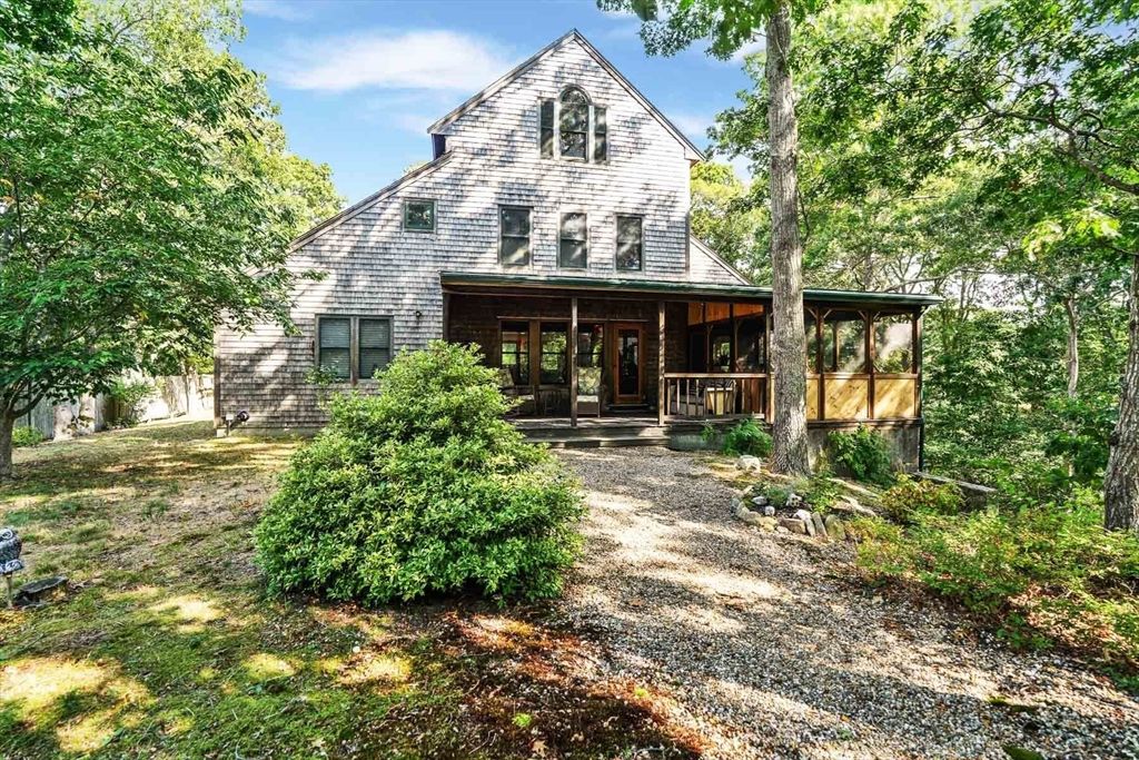 159 Lake Street, Tisbury, MA 02568