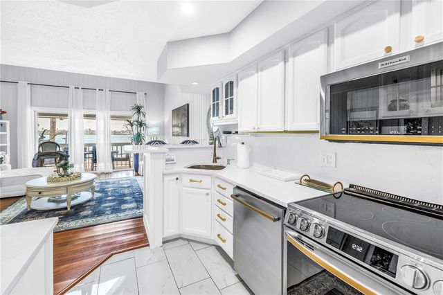 1010 PASS A GRILLE WAY 2, St Pete Beach, FL 33706