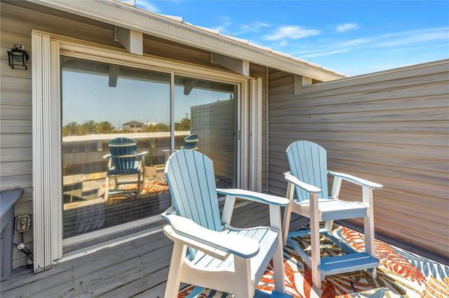1010 PASS A GRILLE WAY 2, St Pete Beach, FL 33706